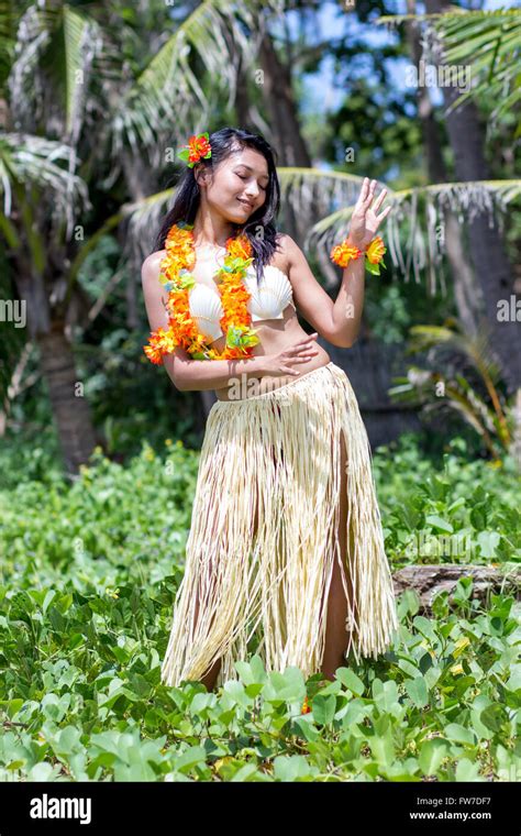 hula girl porn|Hawaiian Hula Dance Porno Videos 